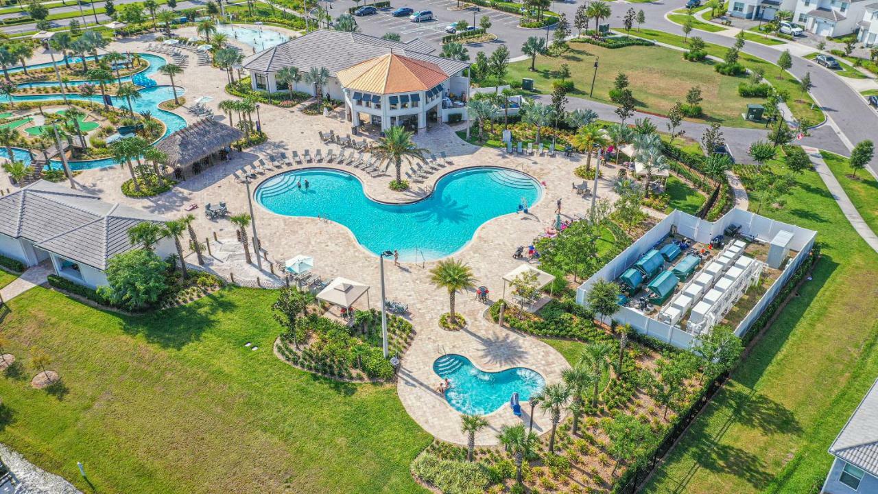 Only 5 Miles From Disney! Free Water Park! 2 Bed, 2 Bath Condo, Sleeps 8 Apartamento